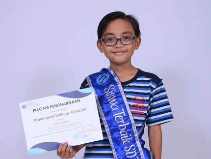Jadi Penulis Cilik 30 Buku, DeLiang Belikan Adik Sepeda saat dapat Penghasilan Pertama