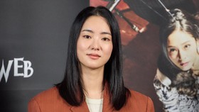 Pesan Jeon Yeo-been Jelang Cobweb Tayang: Siapkan Stamina!