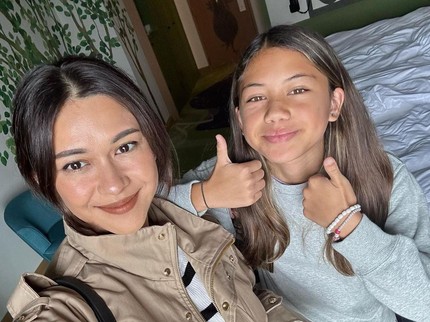 5 Potret Nana Mirdad Quality Time Liburan Bareng Anak Perempuannya ke Jepang