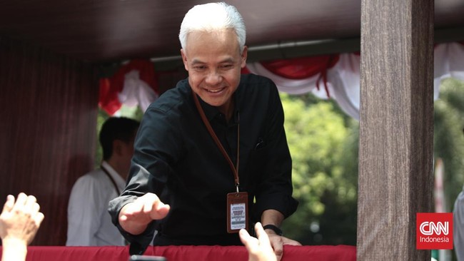 Ganjar Pranowo berhasil membuat peserta dialog di Universitas Muhammadiyah Jakarta, tergelak setelah melempar guyon soal hadiah sepeda.