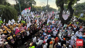 Anies-Imin Tiba di KPU, Disambut Salawat dan Lagu 'Ya Lal Wathan'