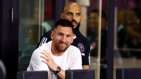 Messi Cuma Senyum-senyum di Tribune, Miami vs Charlotte Imbang 2-2