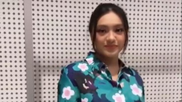 7 Potret Alleia Anata Putri Semata Wayang Ariel NOAH Jadi Mahasiswa Fashion