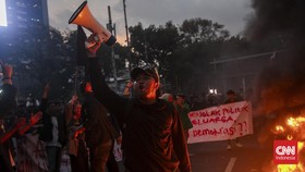 Massa Aksi Mahasiswa Bubarkan Diri Usai Serahkan Kajian 9 Tahun Jokowi