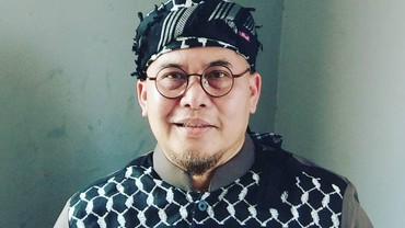 img-title Denny Chandra Maju Pilkada Bandung, Kisah Bangkrut hingga Jual 5 Mobil Disorot