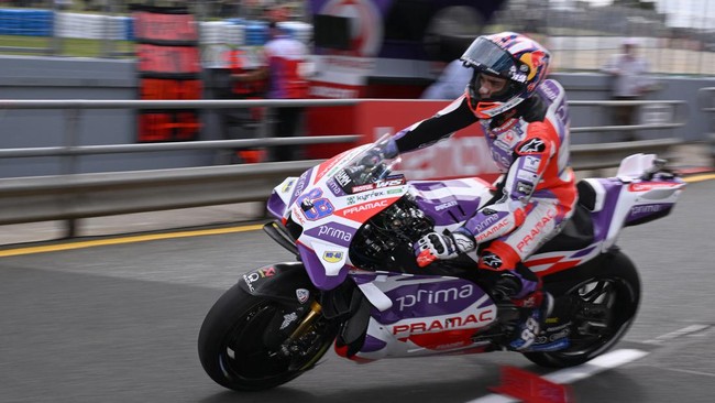 Situasi tegang tampak menyelimuti tim Prima Pramac Racing usai Jorge Martin finis ke-10 pada balapan MotoGP Qatar 2023.