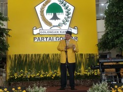 Airlangga Pamer Kader U-40 Depan Prabowo: Dico Ganinduto-Jerry Sambuaga