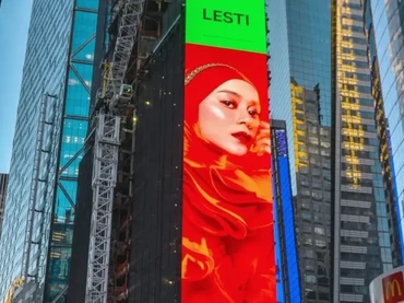 Respons Kocak Billar ke Netter Gegara Wajah Lesti Terpampang di Times Square