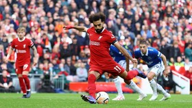 Hasil Liga Inggris: Salah Cetak Dua Gol, Liverpool Hajar Everton