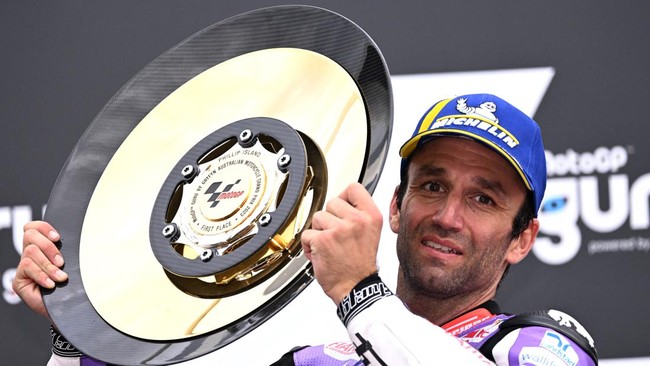 Johann Zarco mengaku gembira dengan kemenangan di MotoGP Australia. Ia tampil sabar dan menunggu momen tepat untuk menyusul Jorge Martin.