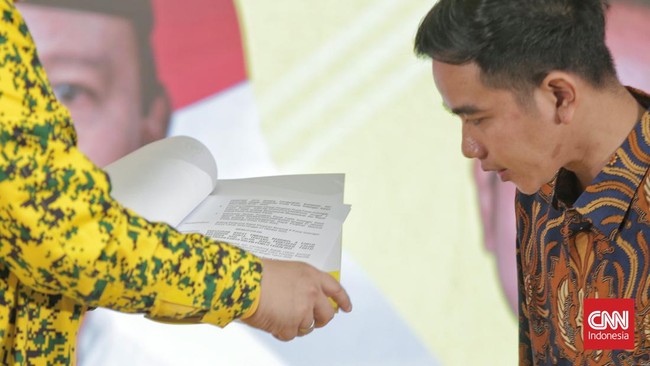 Gibran mengaku tak ada niat sejauh ini untuk bergabung dengan partai lain, apalagi diwacanakan jadi Ketum Golkar.