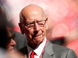 Sir Bobby Charlton Meninggal, Sepakbola Berduka
