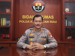 Polda Kepri Jelaskan Soal Polisi Bawa Parang Kawal Tim Ukur Lahan di Rempang