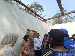 Mensos Minta Perbaikan Rumah Ibu dan 3 Anak Difabel di Blitar Dipercepat