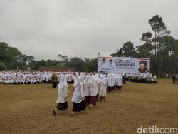17 Yel-yel Hari Santri Nasional 2024 yang Penuh Semangat dan Mudah Dihafal