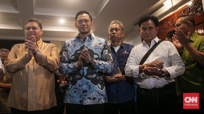 Gibran Rakabuming tak hadir dalam deklarasi dirinya oleh Koalisi Prabowo sebagai bacawapres koalisi itu.