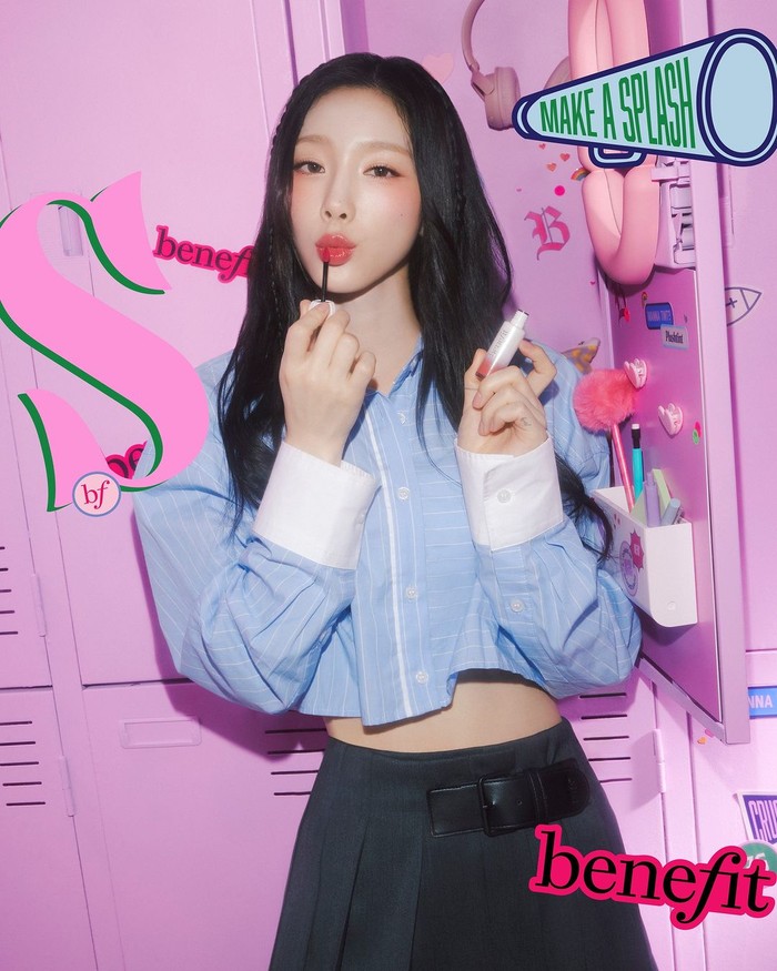 Sebagai Muse dari Benefit Cosmetics Korea sejak 2022 lalu, kali ini Taeyeon melanjutkan aktivitasnya dengan memperkenalkan koleksi kosmetik dengan warna cerah merona nan cantik yang terakhir kali dirilis oleh brand./ Foto: instagram.com/taeyeon_ss