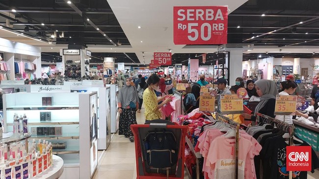 Transmart Full Day Sale kasih penawaran menarik untuk busana muslim anak, karena diskonnya sampai 50 persen dan ekstra 20 persen.