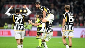 FOTO: Gol Mantan Pemain Buat Milan Merana Takluk dari Juventus