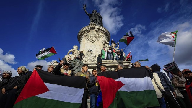 Sejumlah demonstrasi mendukung Palestina merebak di berbagai kota di seluruh dunia, termasuk di Inggris hingga AS.