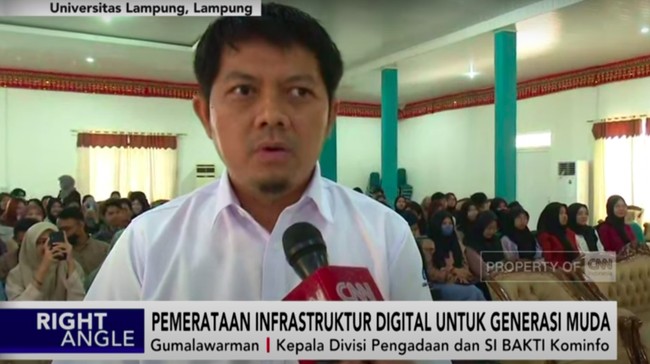 BAKTI Kominfo terus mengikis kesenjangan akses internet dengan pemerataan pembangunan jaringan telekomunikasi hingga ke pelosok daerah di Indonesia.