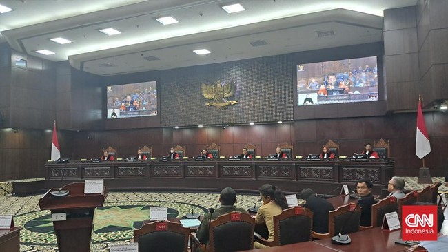 Putusan Mahkamah Konstitusi (MK) nomor 90/PUU-XXI/2023 tentang syarat batas usia capres dan cawapres batal digugat.