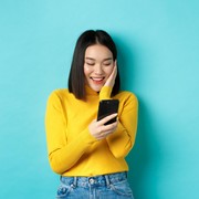 Kebongkar Sampai ke Akarnya, 4 Zodiak Ini Paling Jago Soal Stalking Gebetan!
