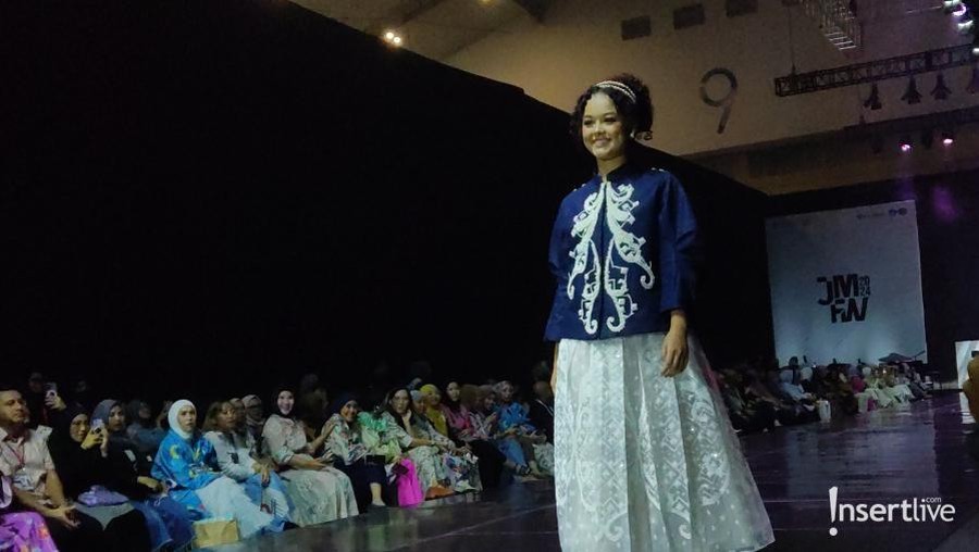 Jakarta Muslim Fashion Week (JMFW) 2024 dengan Wardah