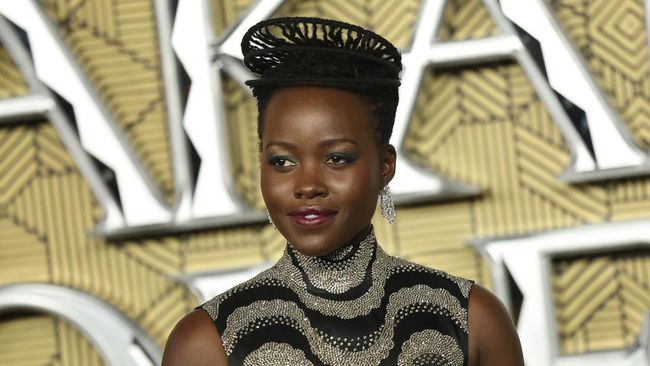 Lupita Nyong'o mengumumkan telah putus dari kekasihnya dan sedang dalam fase patah hati.