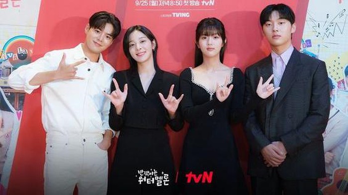 Lagi Tayang dan Dibintangi Banyak Artis Muda, Yuk Kenalan dengan Para Pemeran Drakor Twinkling Watermelon!