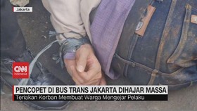 VIDEO: Pencopet Di Bus Trans Jakarta Dihajar Massa