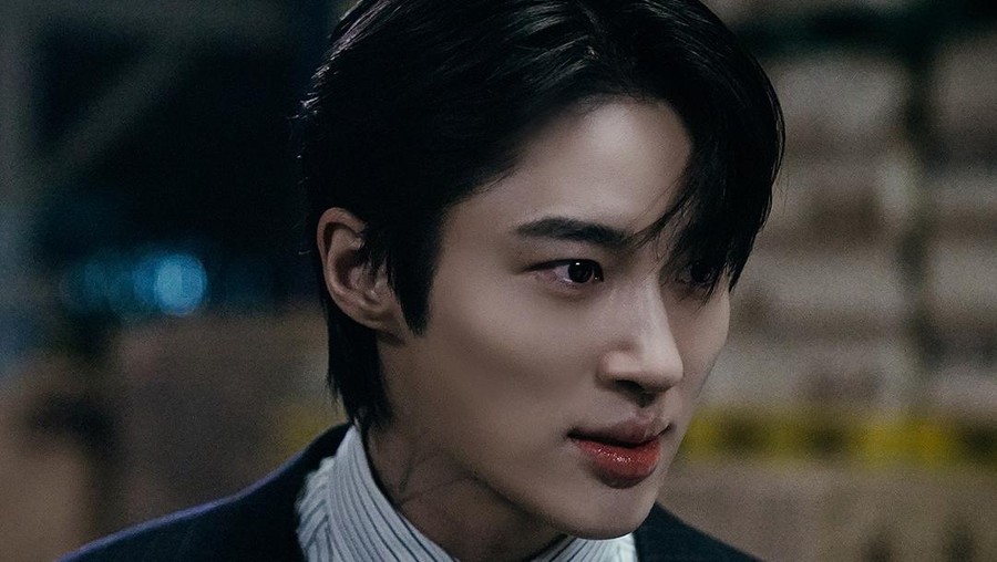 Selain Yoo Mi dan Seong Wu&comma; Byeon Woo Seok juga menjadi pemain utama di Strong Girl Nam Soon&period; Tentu saja&comma; penggemar heboh lantaran visualnya yang menawan&period; Foto &colon; instagram&period;com&sol;jtbcdrama&sol;