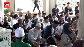 VIDEO: Ratusan Kiai dan Nyai di DKI Doakan Kemenangan Ganjar-Mahfud