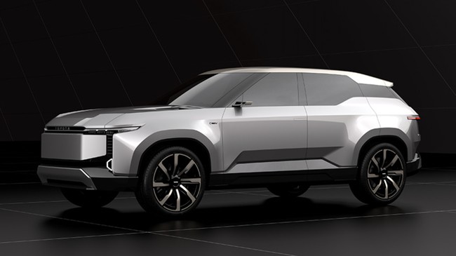 Toyota Land Cruiser Se Concept masih menyuguhkan kesan sebagai SUV petualang meski berbasis baterai murni.