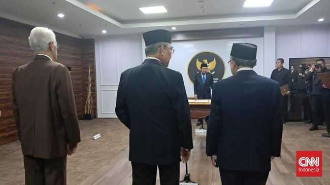 MKMK tidak menemukan cukup bukti Ketua MK Anwar Usman berbohong soal alasan absen dalam RPH di sejumlah perkara soal gugatan batas usia capres-cawapres.