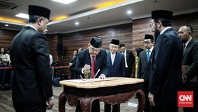FOTO: Anwar Usman Lantik Majelis Kehormatan MK