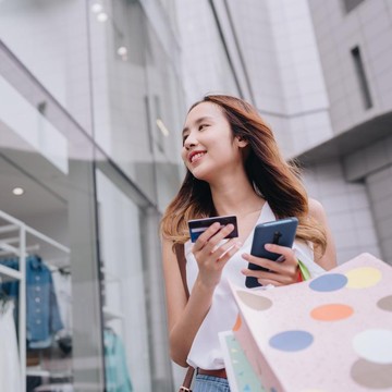 Menurut Ilmu Psikologi, Ini 5 Alasan Mengapa Orang Bisa Menjadi Boros!