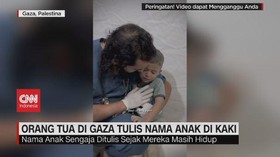 VIDEO: Orang Tua Di Gaza Tulis Nama Anak Di Kaki