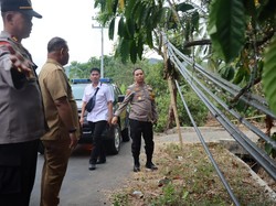 Kontraktor Mangkir Panggilan DPRD Sinjai Bahas Kabel PLTM Halangi Akses Warga
