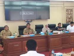 Pj Gubernur Hadiri Rapat Banggar RAPBD 2024, Ketua DPRD Sulsel: Momen Langka