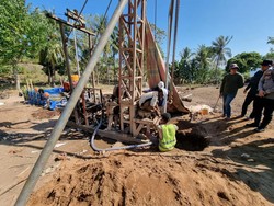 Bukan Sulap Bukan Sihir, Begini Cara Tukang Cari Titik Sumur Bor