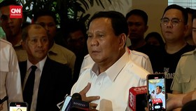 VIDEO: Heboh Dinasti Politik Jokowi, Prabowo: Salahnya Apa?