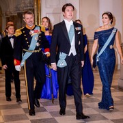 Bak Kisah Cinderella, Perempuan Ini Tinggalkan Sepatu di Acara Ultah Pangeran Denmark! Ini Kisahnya