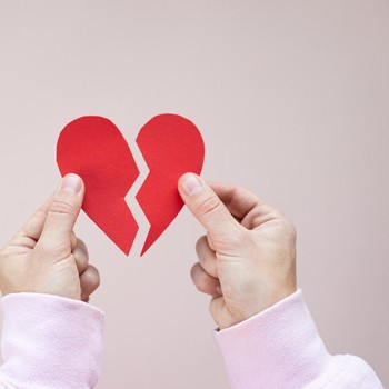 5 Cara Melepaskan Seseorang yang Tidak Mencintaimu
