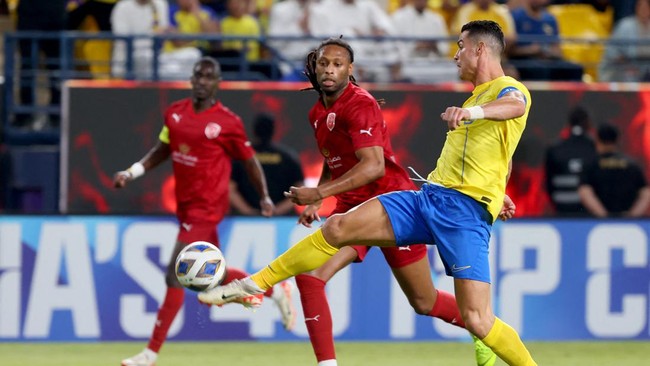 Cristiano Ronaldo jadi pemain paling buas di tahun 2023 setelah sukses mencetak dua gol saat Al Nassr kalahkan Al Duhail 4-3 di Liga Champions Asia.