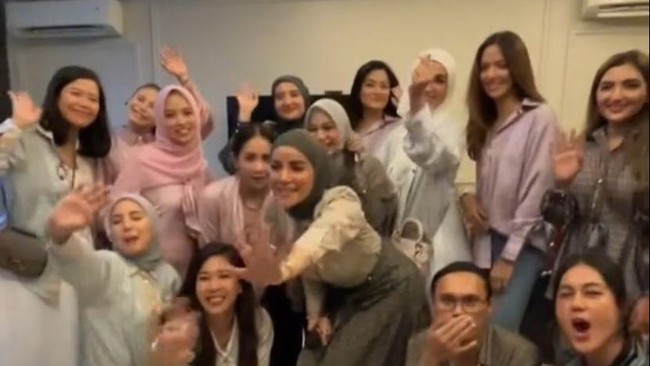 Di Balik Baby Shower Aurel di Geng Cendol yang Bintang Tamunya Rossa