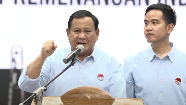 Sebelum pergi mendaftar ke kantor KPU, Prabowo mengumumkan Rosan Roeslani sebagai pemimpin tim kampanyenya untuk Pilpres 2024.