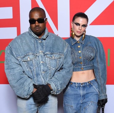 Julia Fox Sebut Kanye West Masuk dalam Daftar Pacar 'Red Flag'
