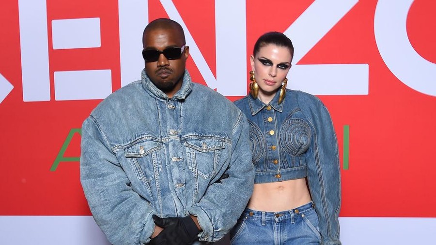 PARIS, FRANCE - JANUARY 23: (EDITORIAL USE ONLY - For Non-Editorial use please seek approval from Fashion House)  Ye and Julia Fox attend the Kenzo Fall/Winter 2022/2023 show as part of Paris Fashion Week on January 23, 2022 in Paris, France. (Photo by Stephane Cardinale - Corbis/Corbis via Getty Images)