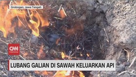 VIDEO: Lubang Galian Di Sawah Keluarkan Api